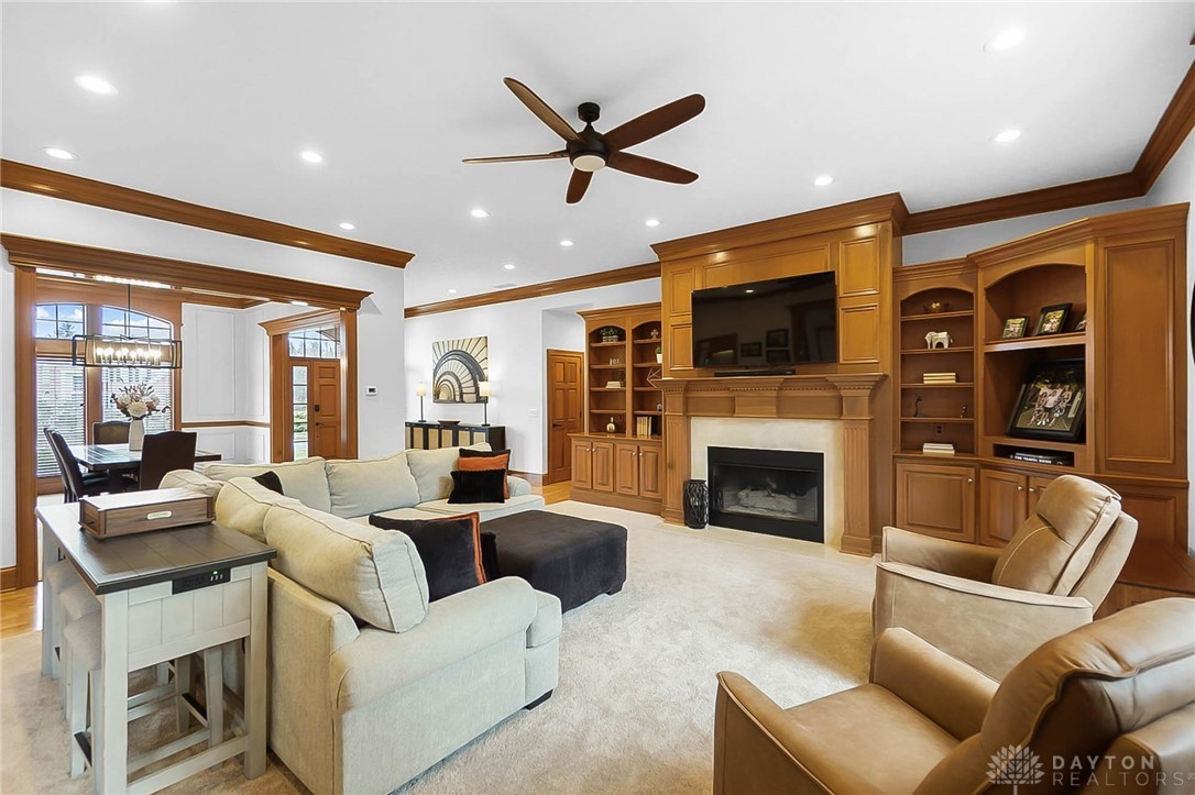 10600 Chestnut Hill Lane