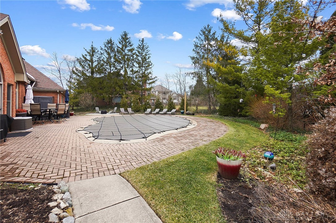 10600 Chestnut Hill Lane
