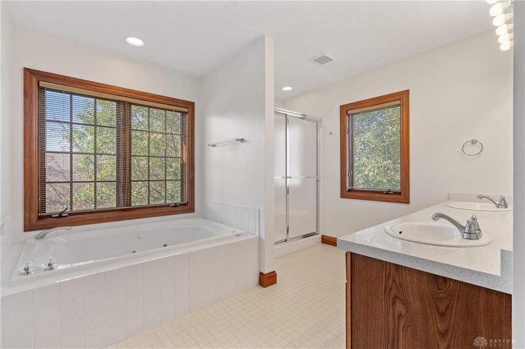 10748 Country Walk Court