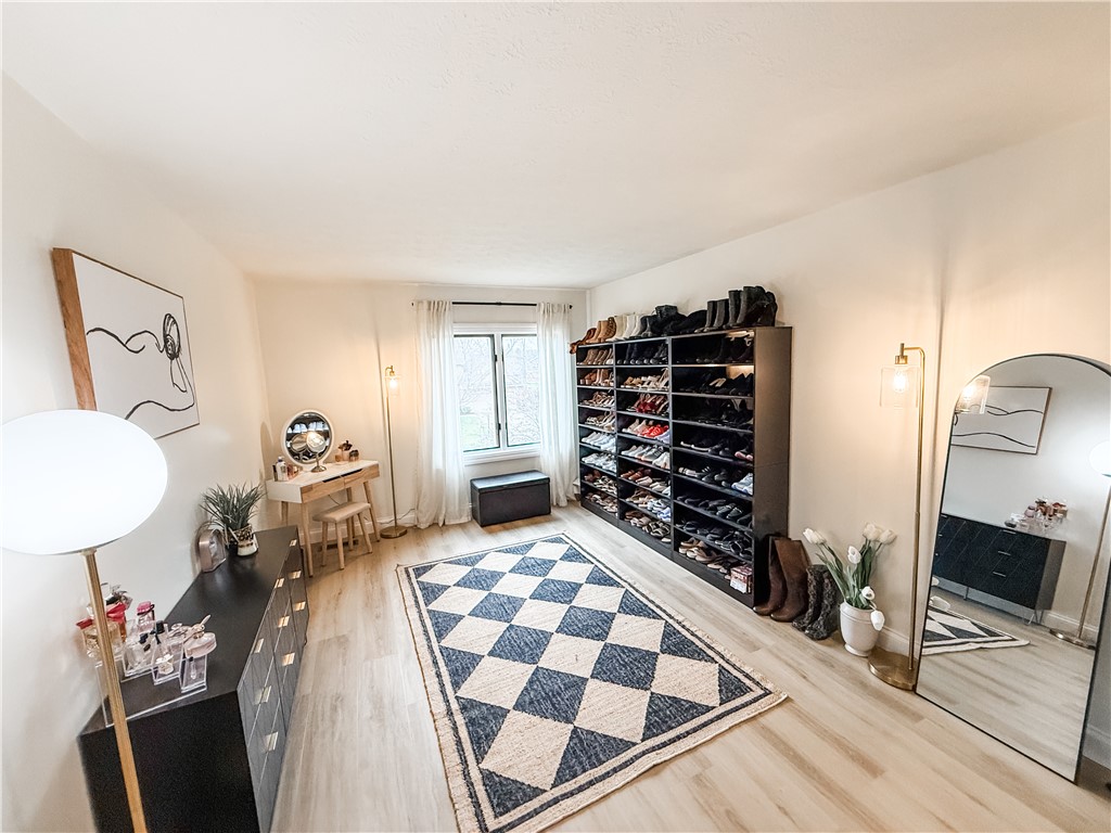 10748 Country Walk Court