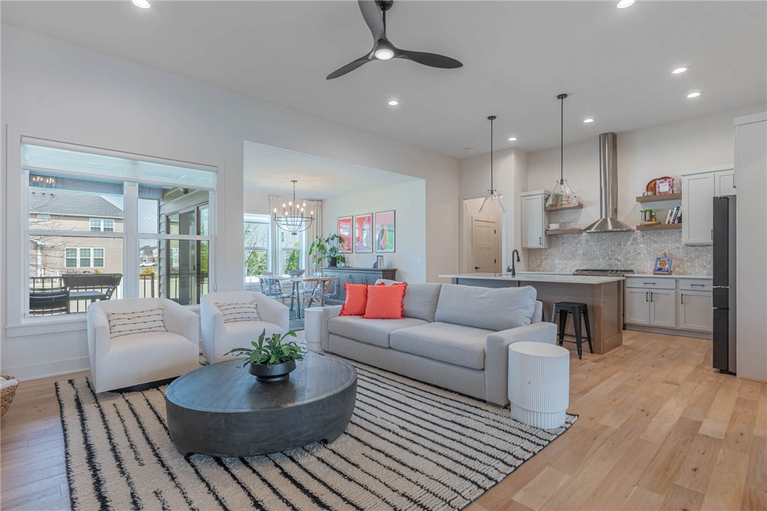 9921 Rothschild Court