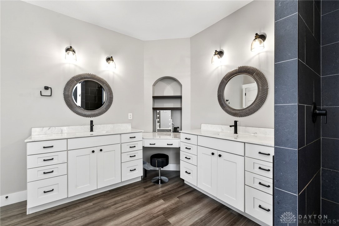 7425 Stoneham Circle