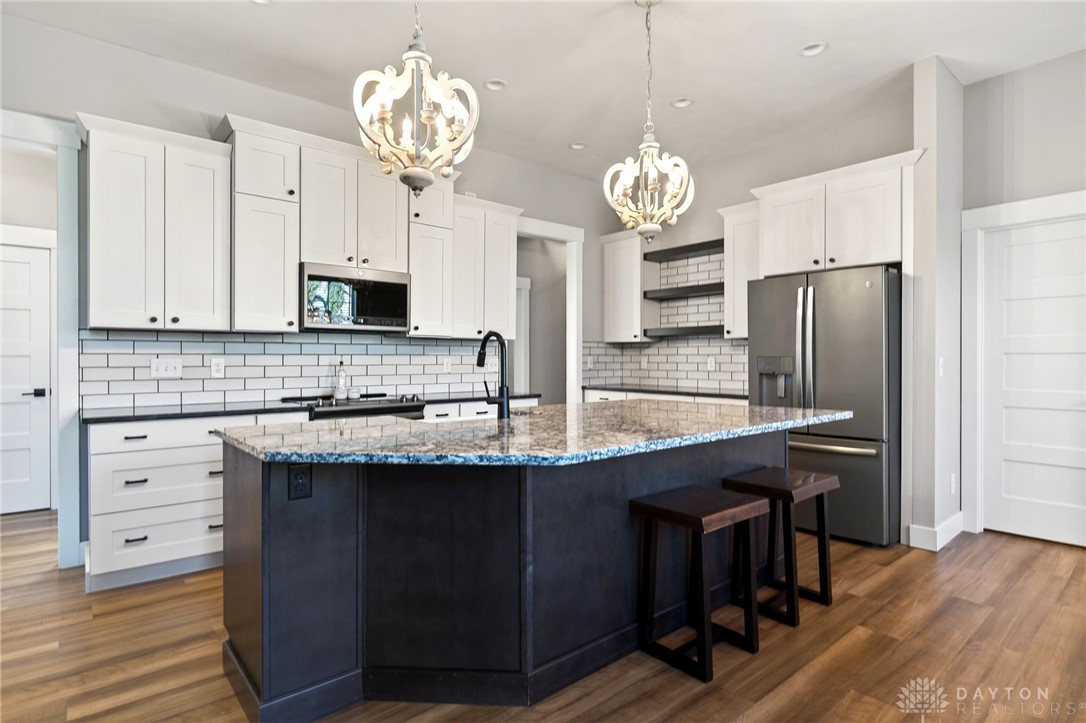 7425 Stoneham Circle