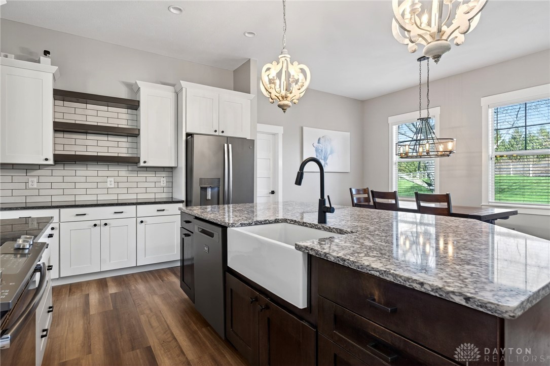 7425 Stoneham Circle