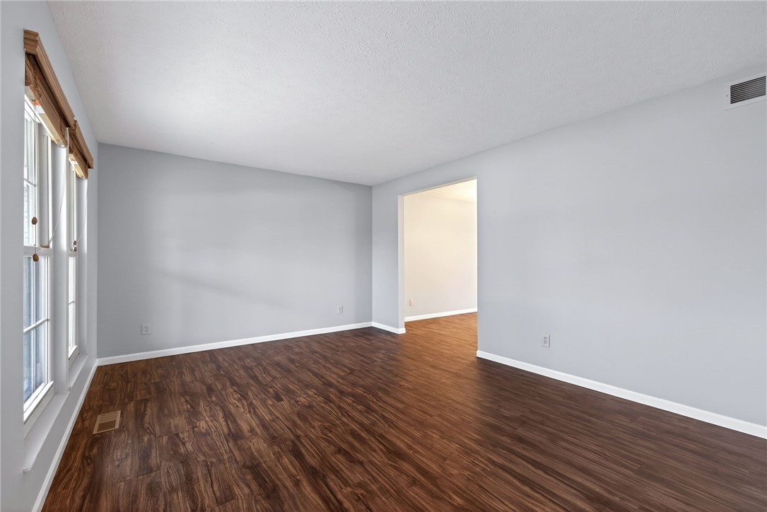 40 Turnberry Court