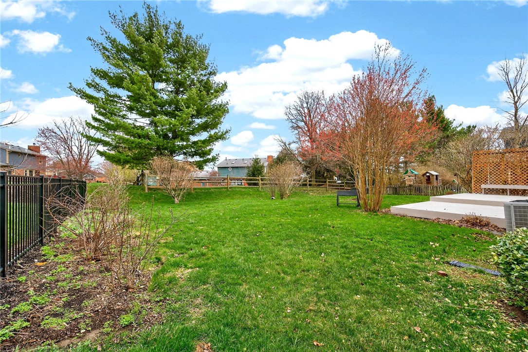40 Turnberry Court