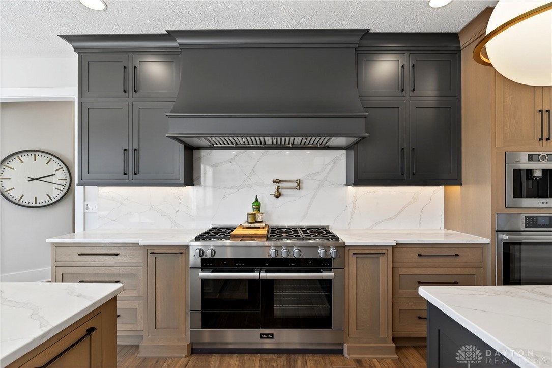 701 Grand Wood Court