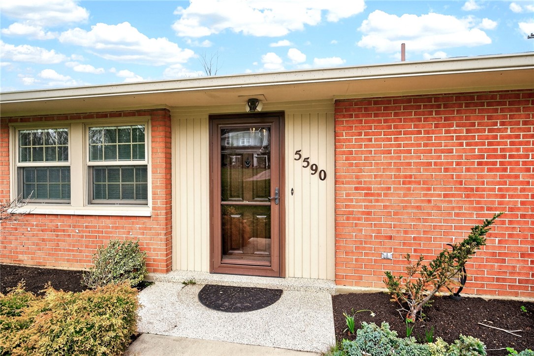 5590 Folkestone Drive