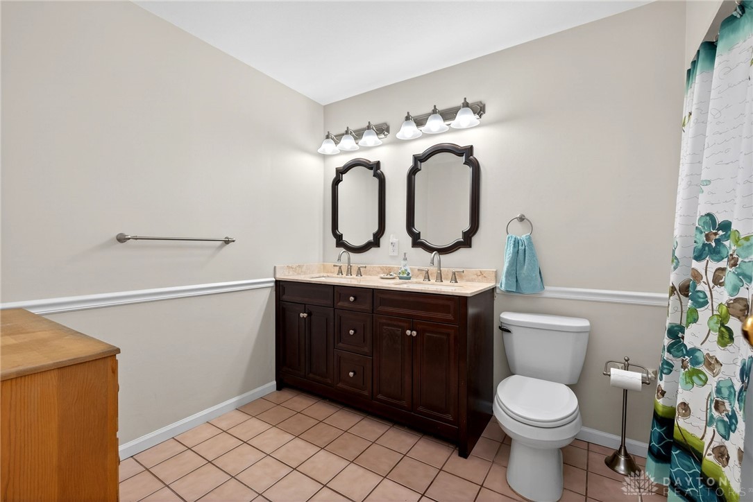 5590 Folkestone Drive