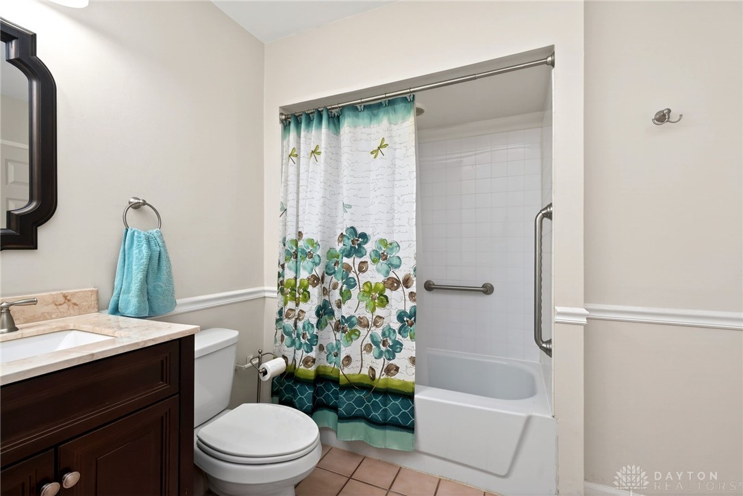 5590 Folkestone Drive