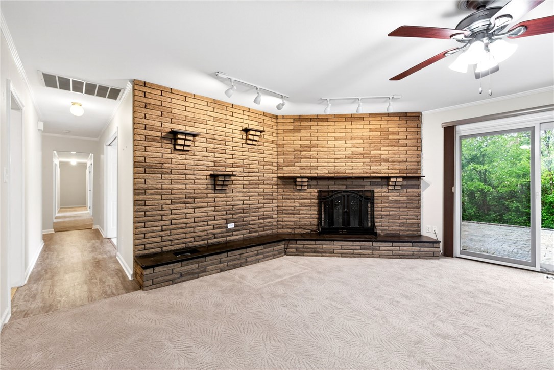 5590 Folkestone Drive