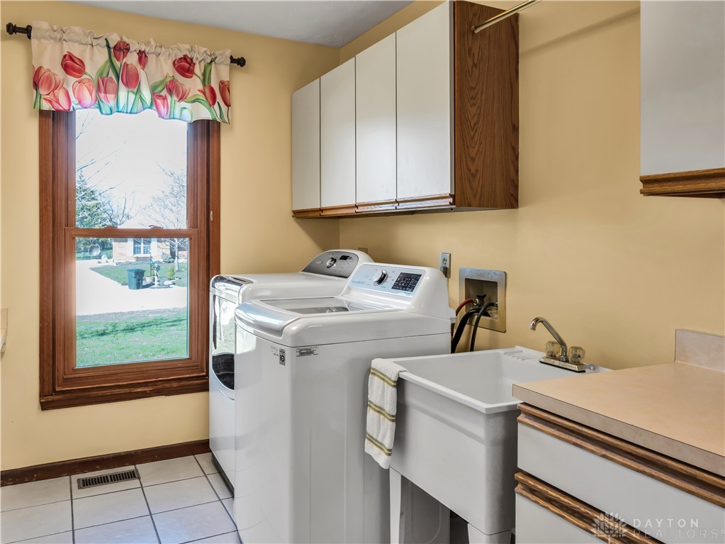 8800 Withersfield Court