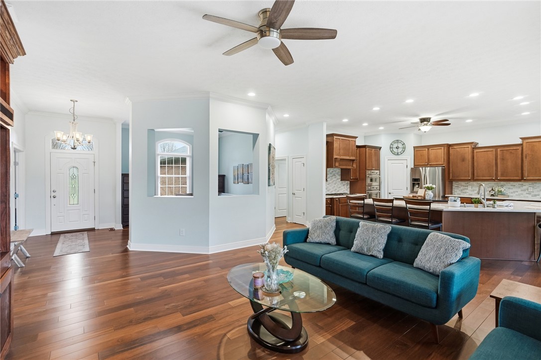 555 Heatherwoode Circle