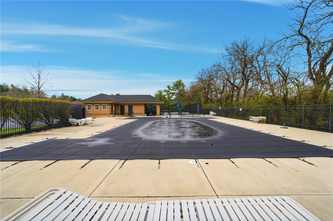 555 Heatherwoode Circle