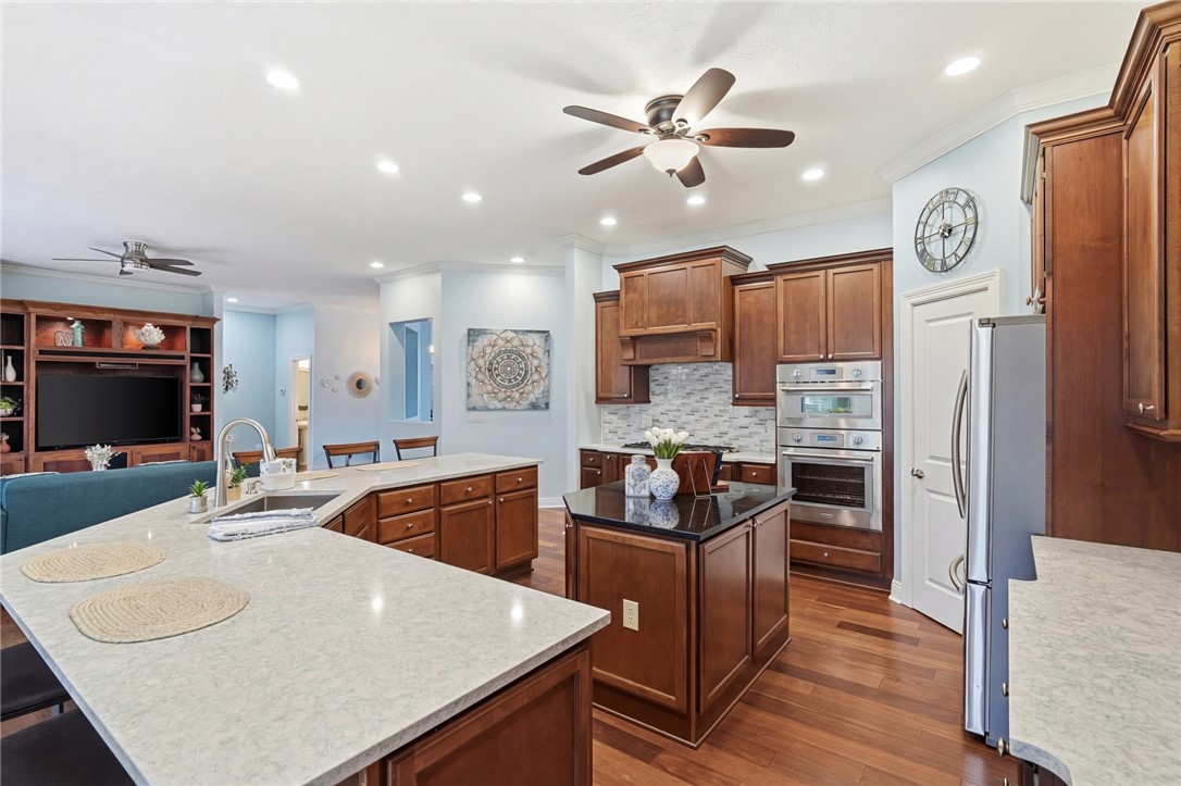 555 Heatherwoode Circle