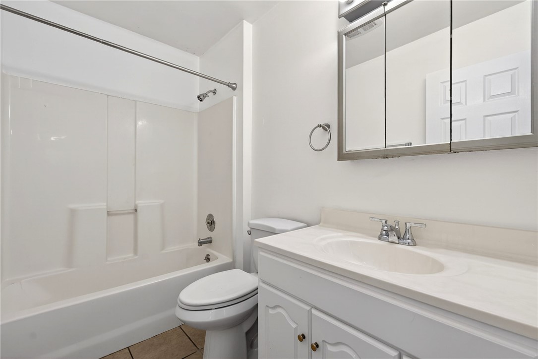 64 W Lytle 5 Points Road