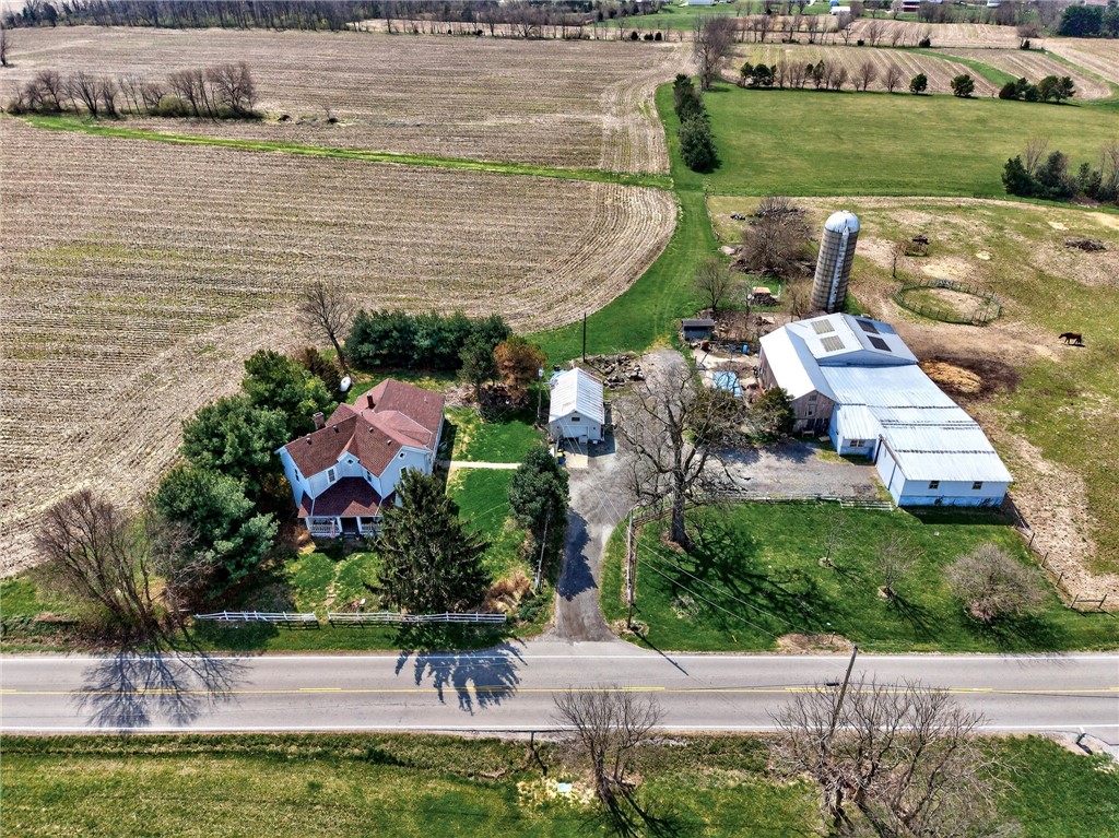 1707 Hussey Road