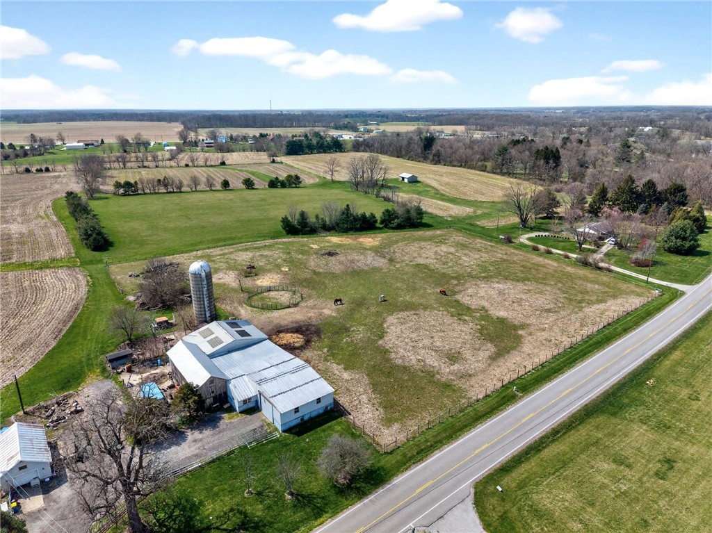 1707 Hussey Road