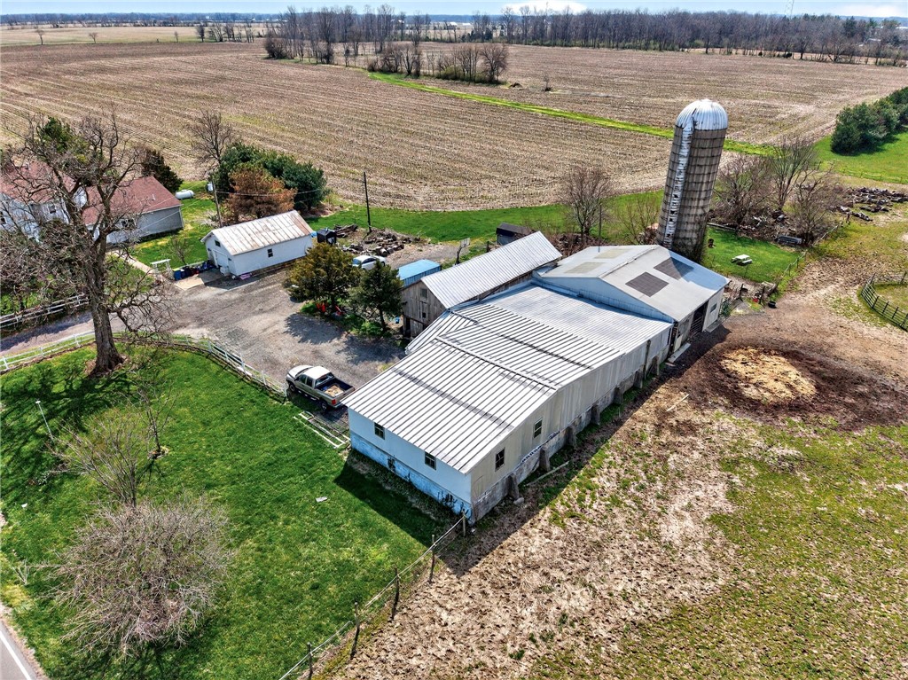 1707 Hussey Road