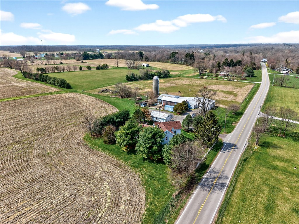 1707 Hussey Road