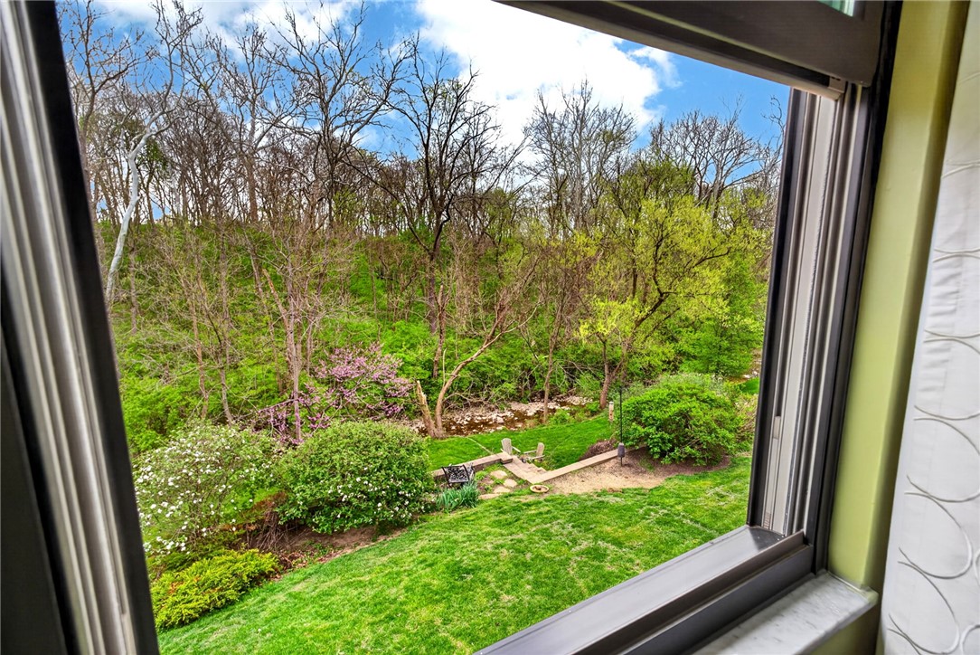 210 Foliage Lane