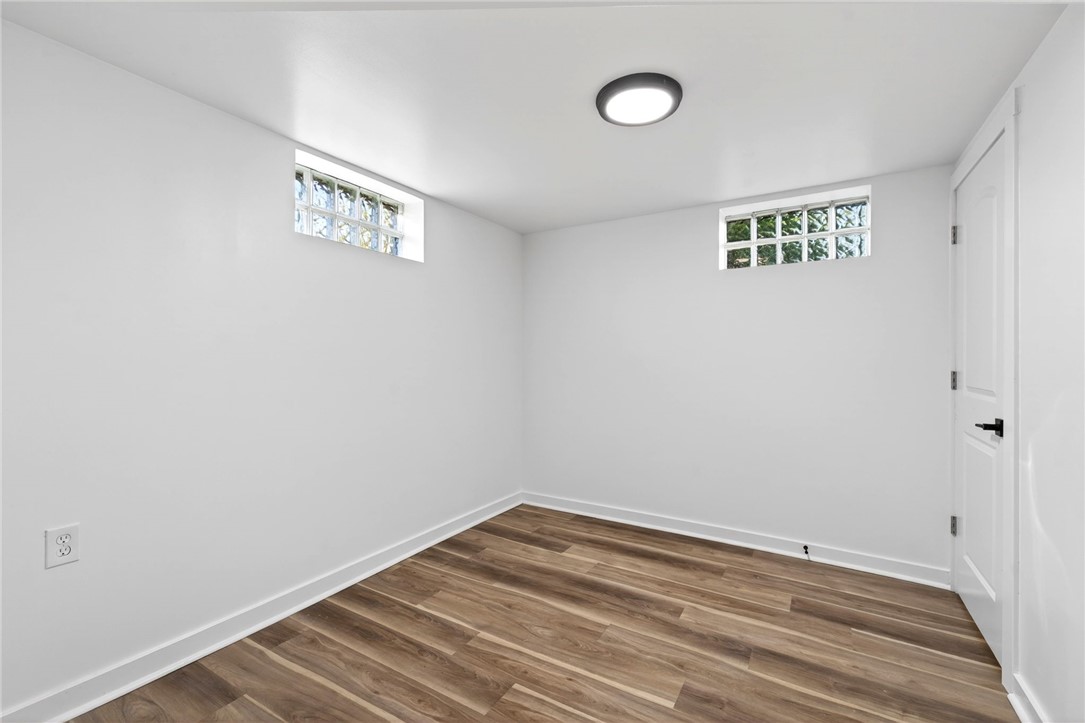 14 Meadow Drive