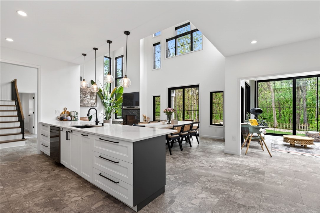 6582 Rosewood Lane