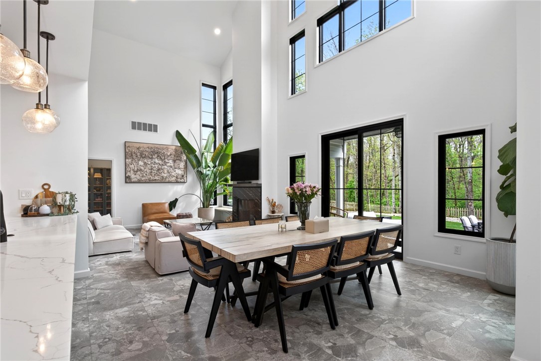 6582 Rosewood Lane