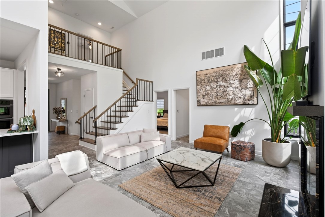 6582 Rosewood Lane