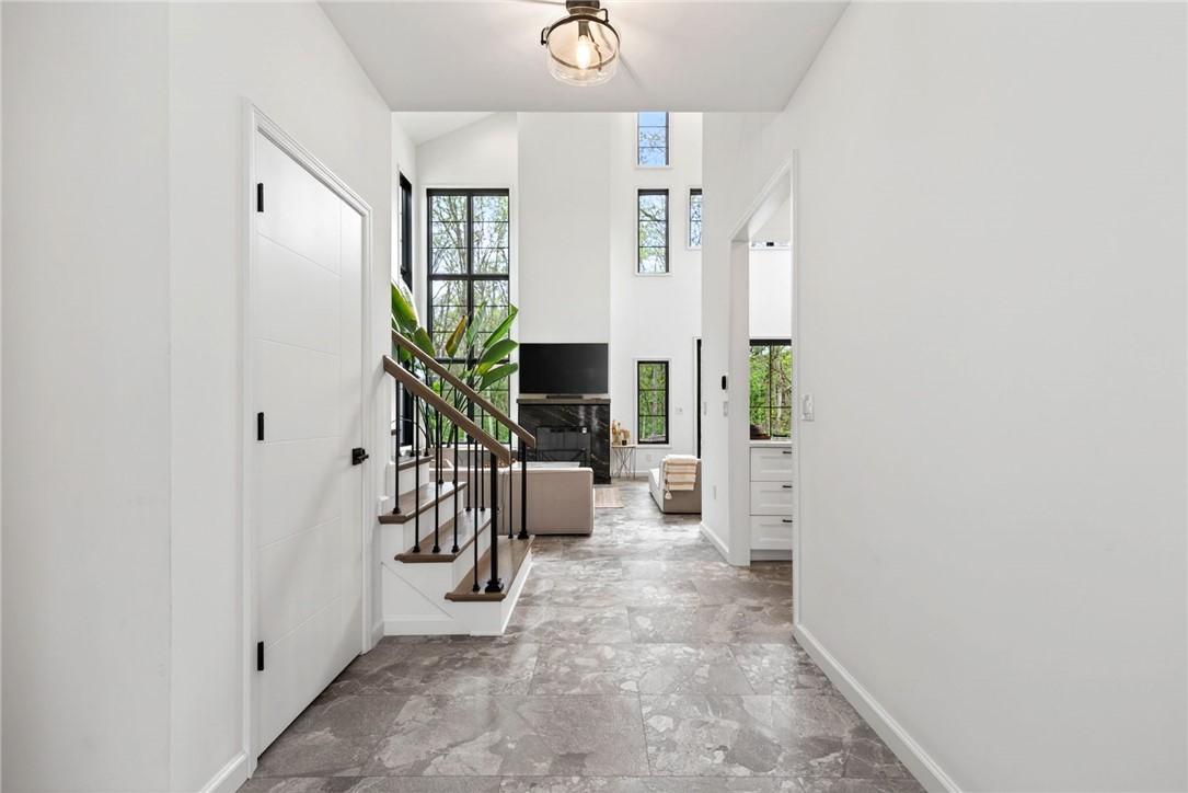 6582 Rosewood Lane