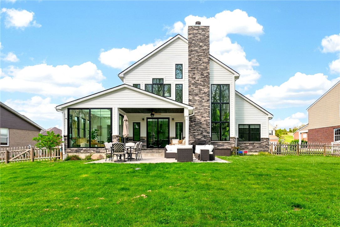 6582 Rosewood Lane
