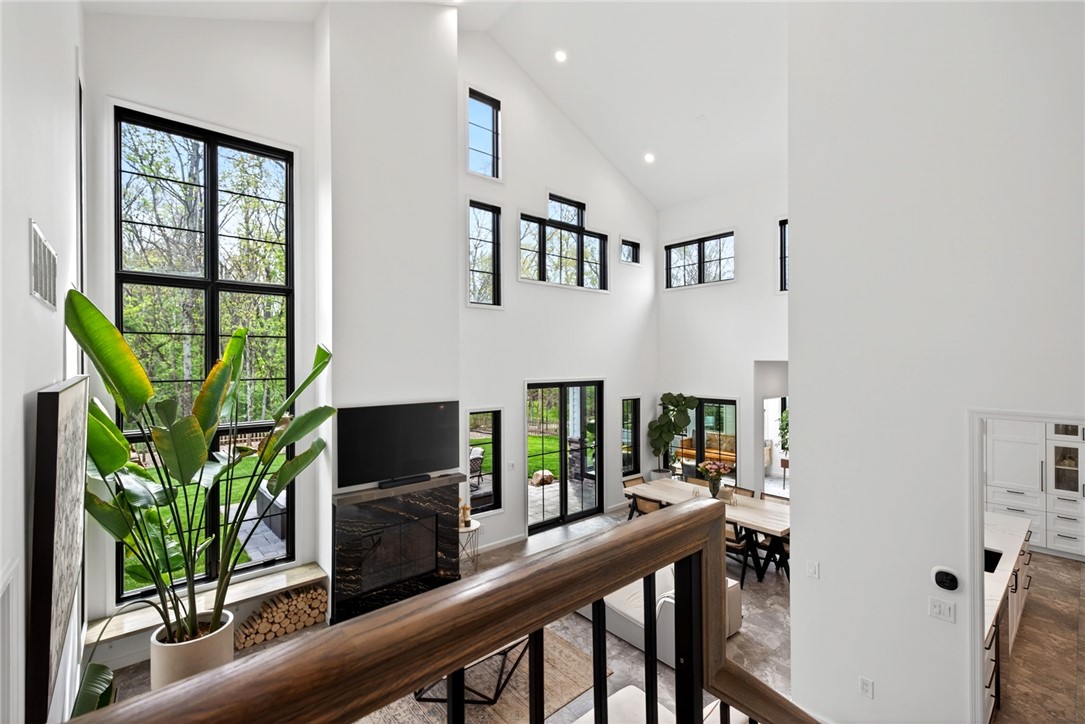 6582 Rosewood Lane