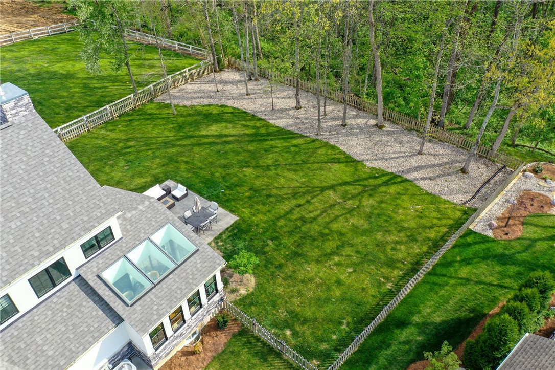 6582 Rosewood Lane