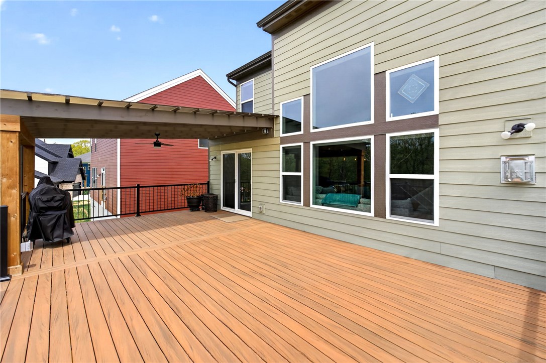 1593 Bur Oak Drive