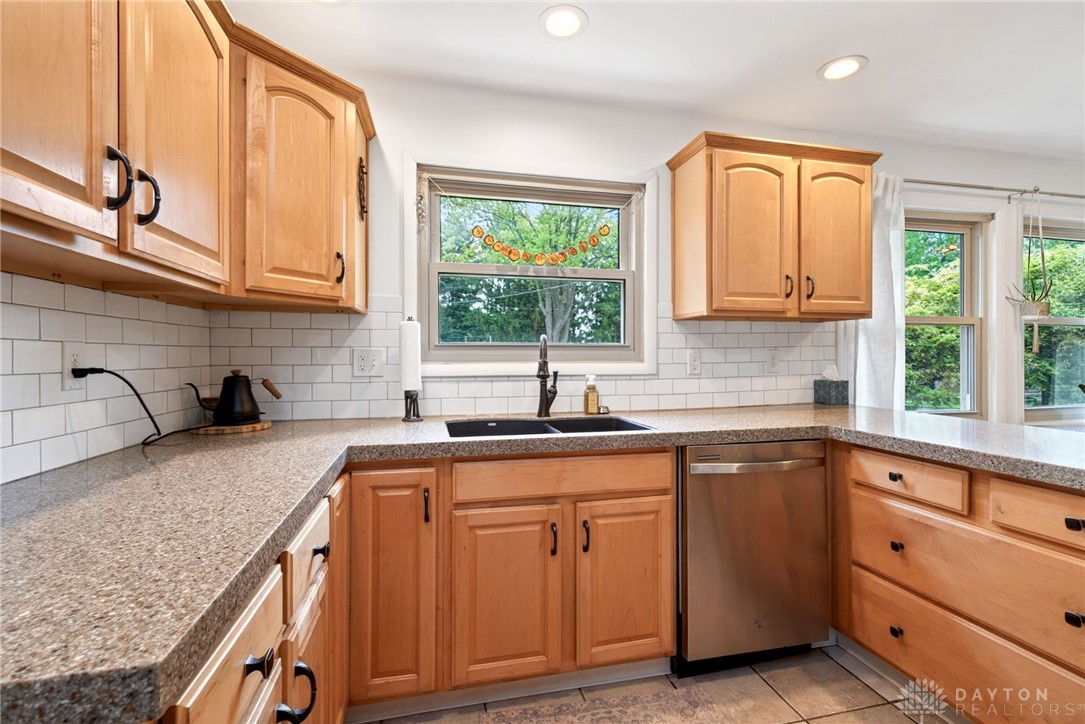 9750 Ariadne Trail