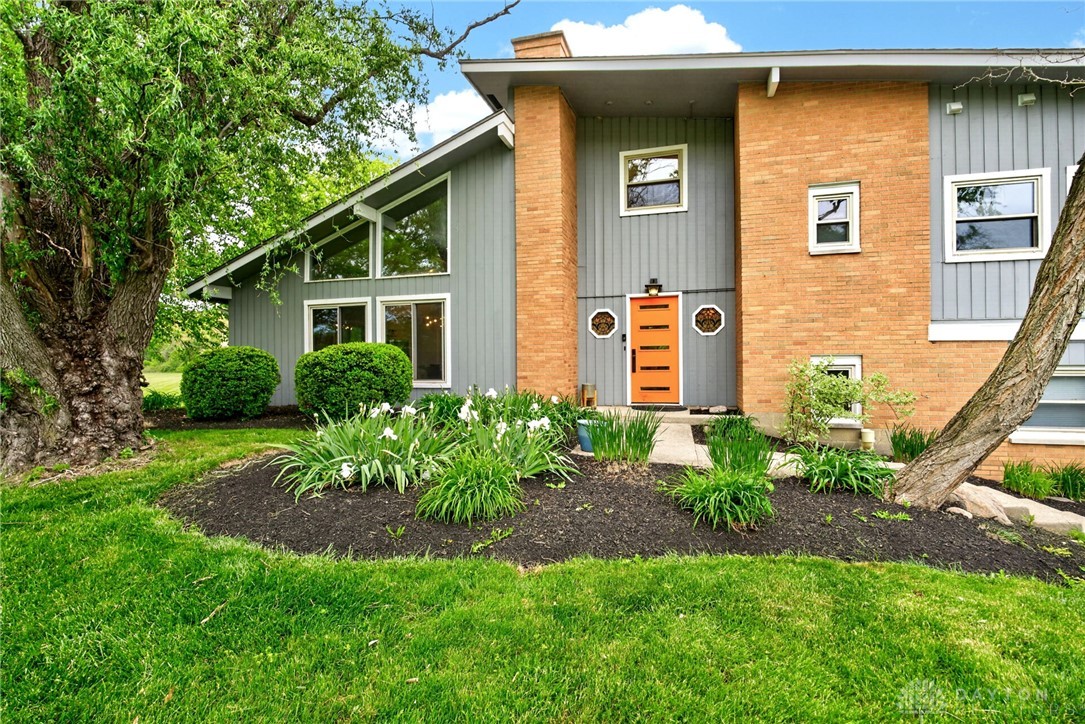 9750 Ariadne Trail