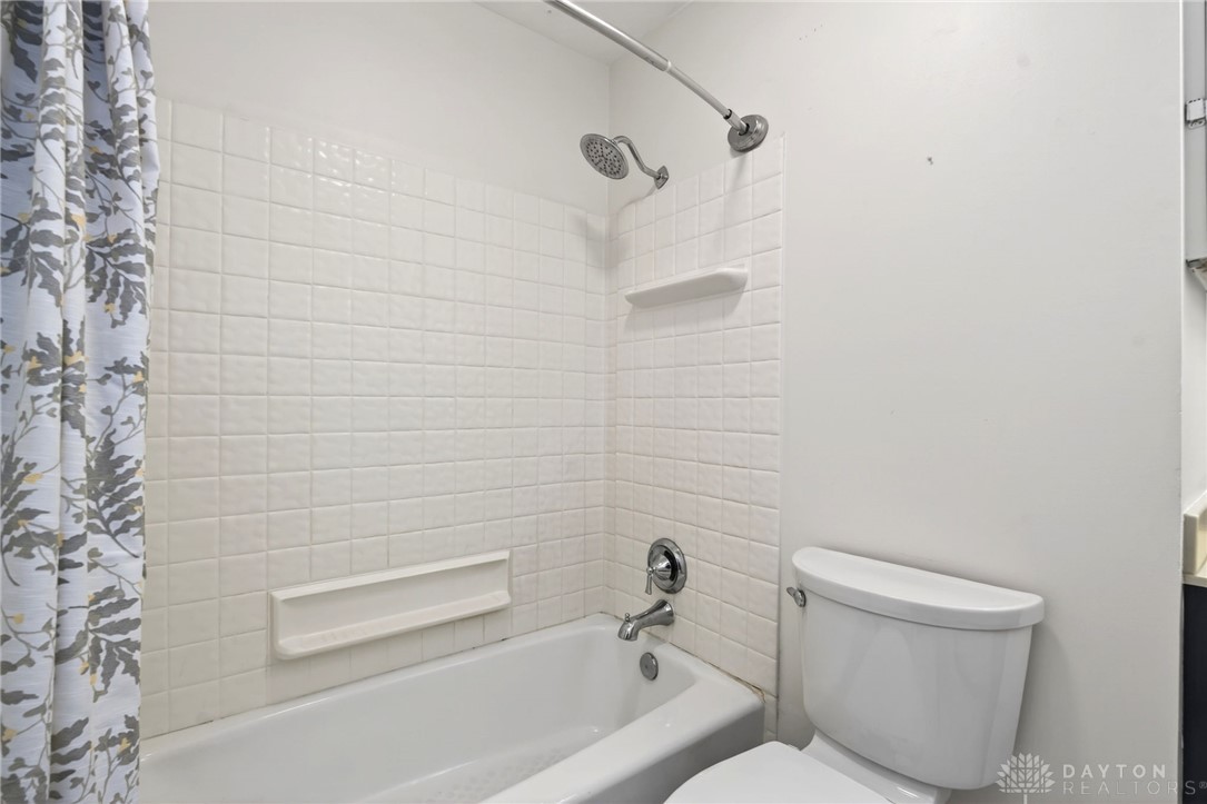 391 Roselake Drive