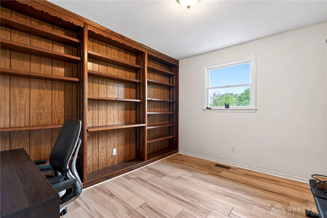 391 Roselake Drive