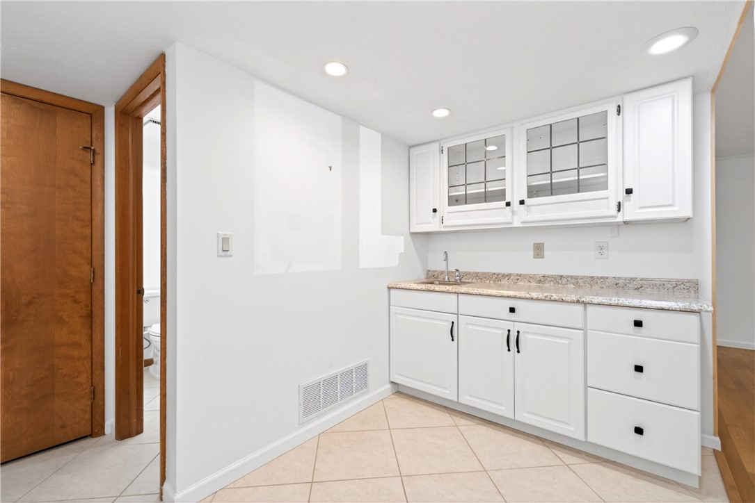 212 Walnut Grove Drive