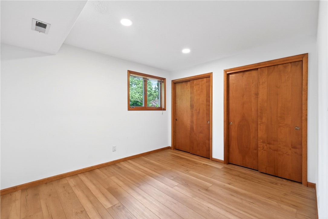 212 Walnut Grove Drive