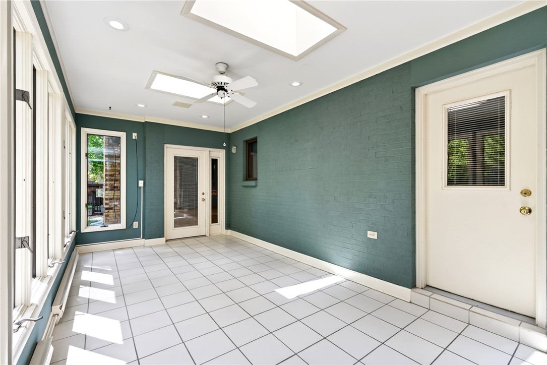 212 Walnut Grove Drive