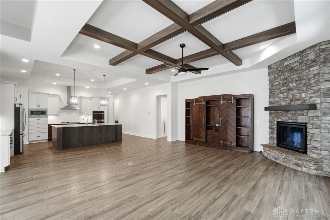 915 Hidden Branches Drive