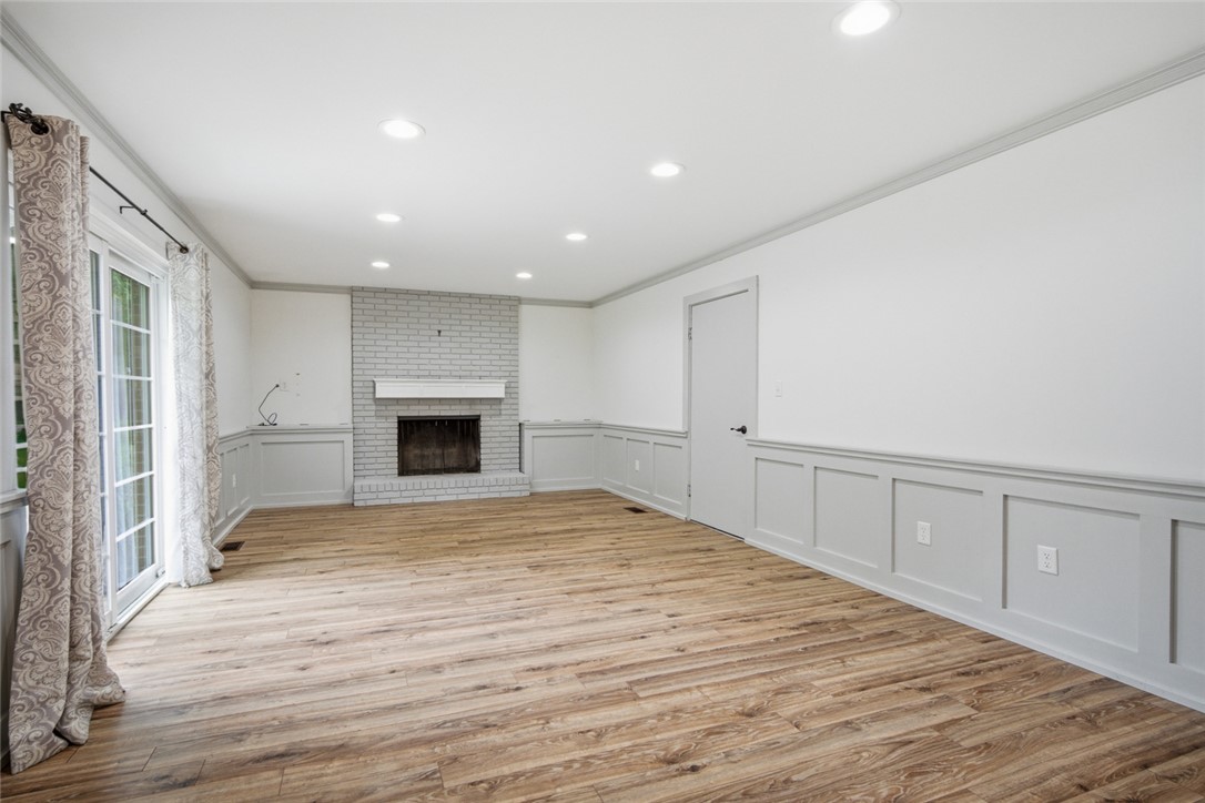 190 Lakeview Drive