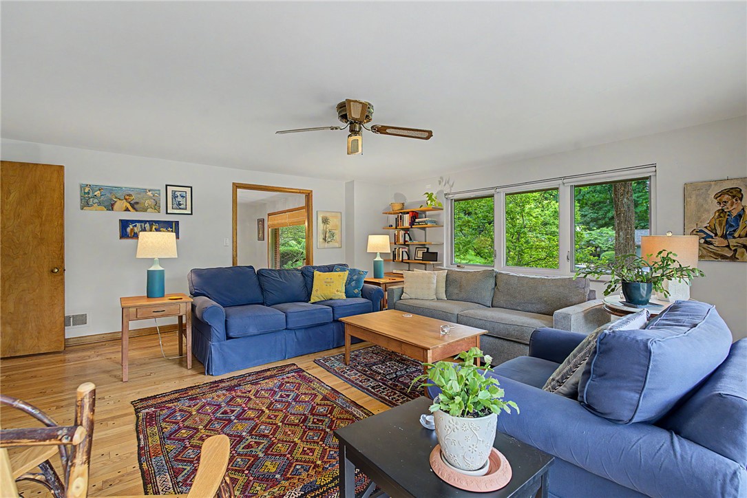 751 Laurelwood Road