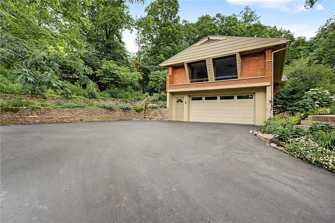 751 Laurelwood Road