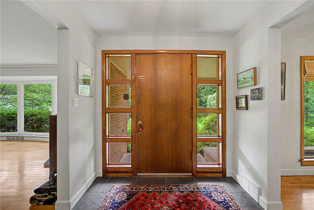 751 Laurelwood Road