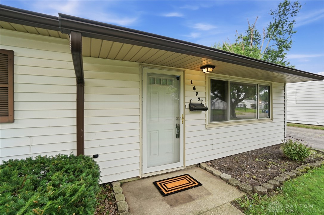 1677 Falke Drive
