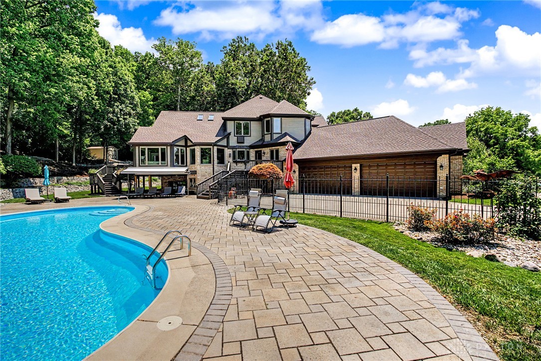 1973 W Alex Bell Road