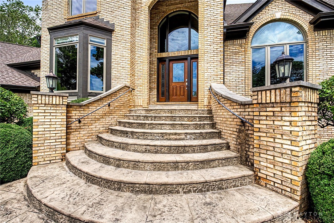 1973 W Alex Bell Road