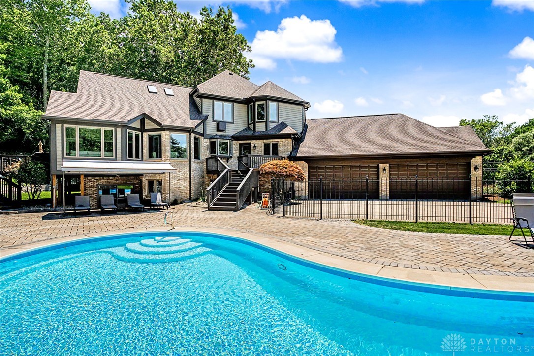 1973 W Alex Bell Road